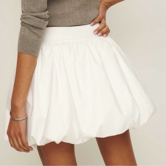 Reformation Brynn Skirt - Picture 2 of 7